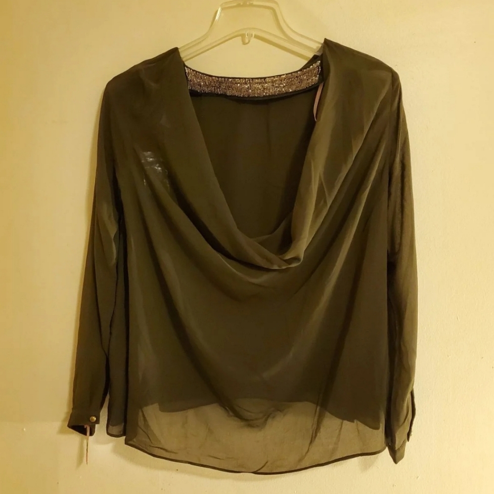Nwt Forever 21 olive green blouse Size Xs